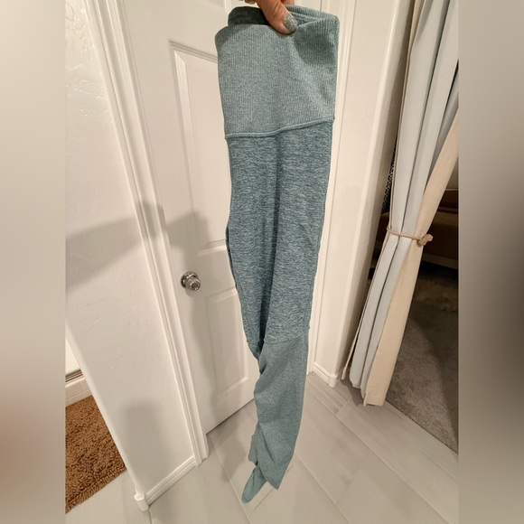 ALO Yoga Teal Ribbed Leggings - Picture 4 of 8